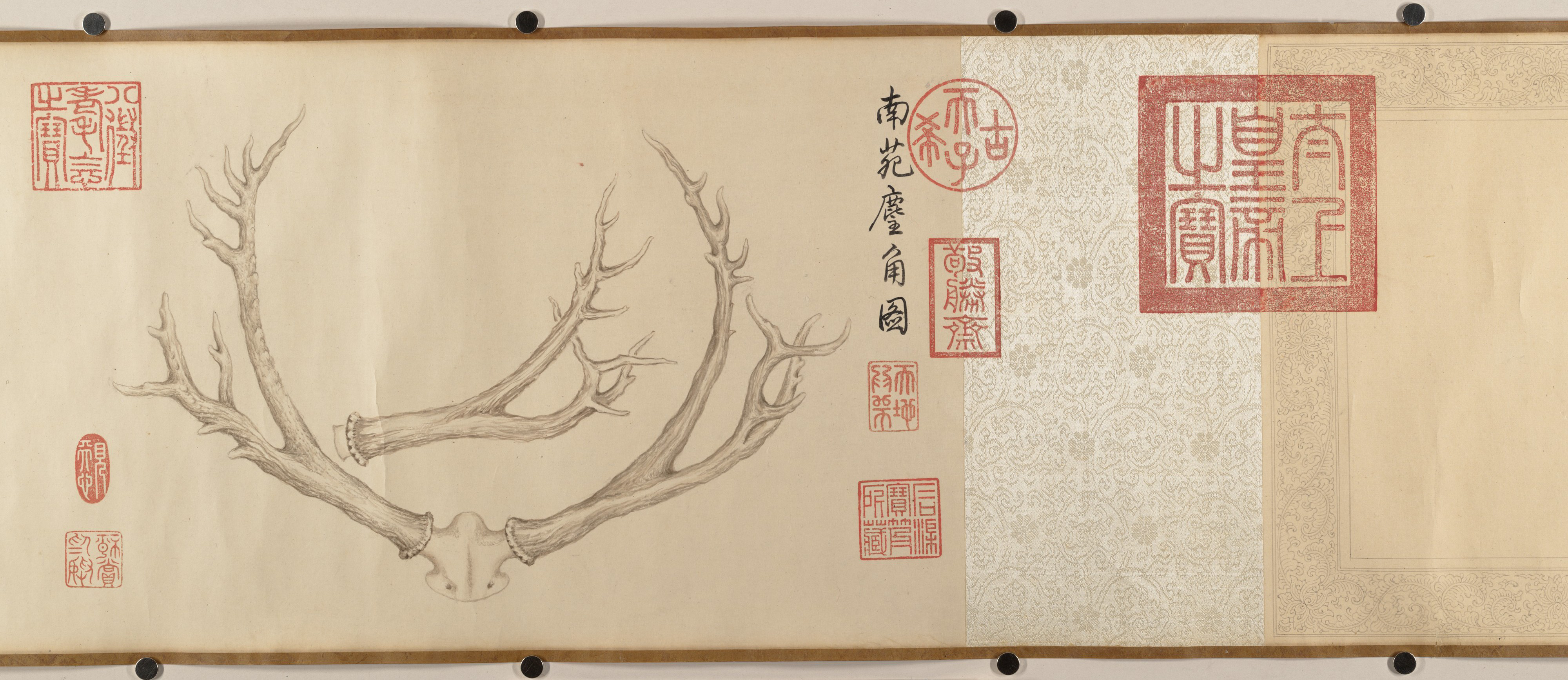 清朝紅麗（乾隆帝）鹿の角を描いた二枚の絵