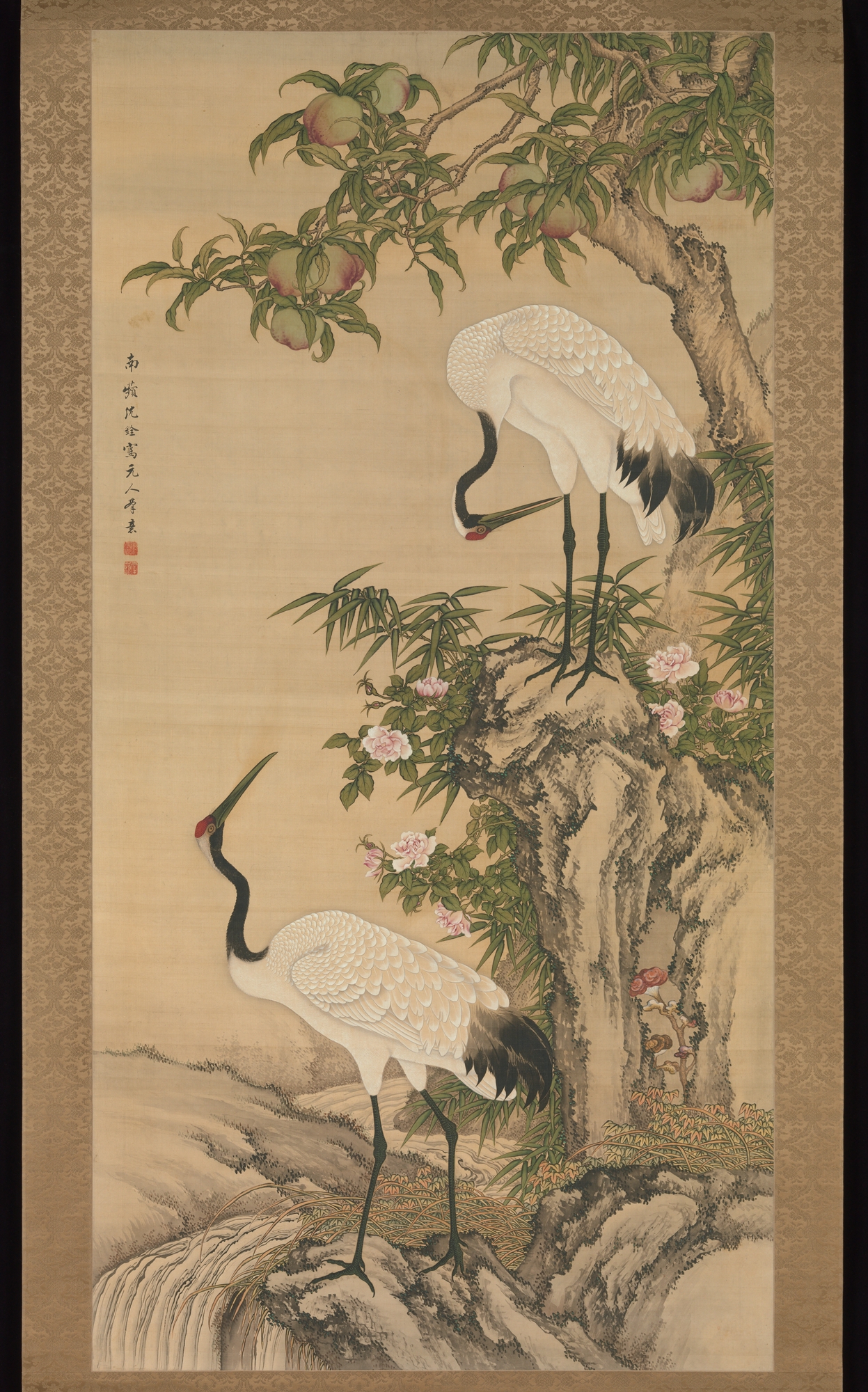 沈泉、清朝、薔薇の中の桃と鶴、巻物 |鶴と桃とチャイナローズ