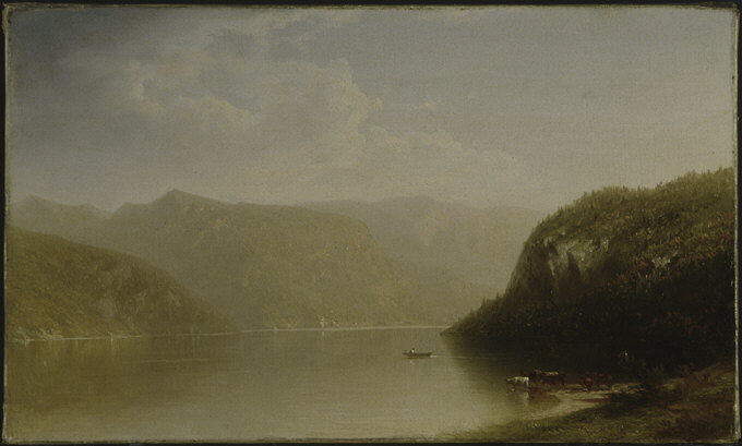 山の湖のシーン
