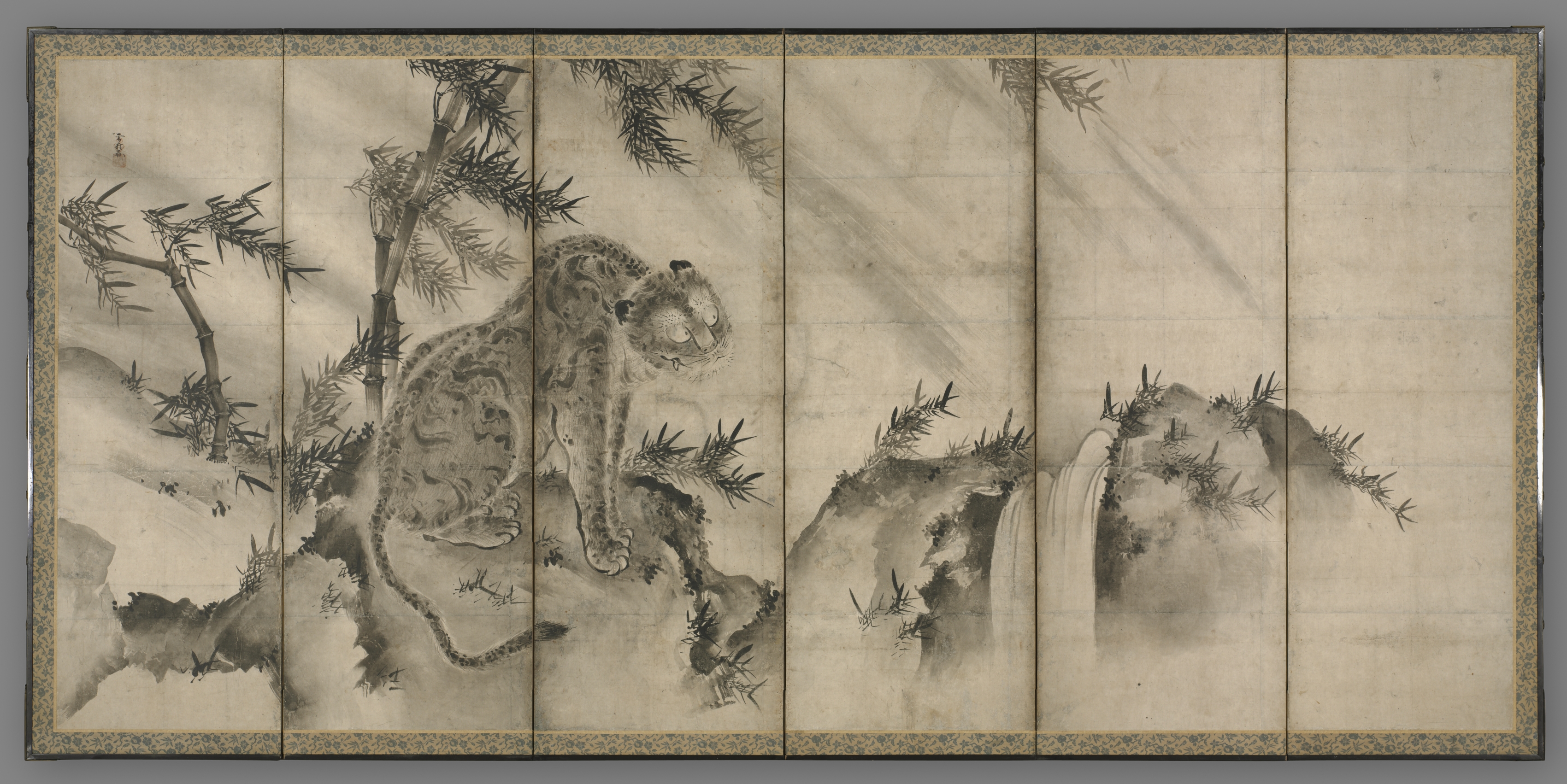 龍虎図