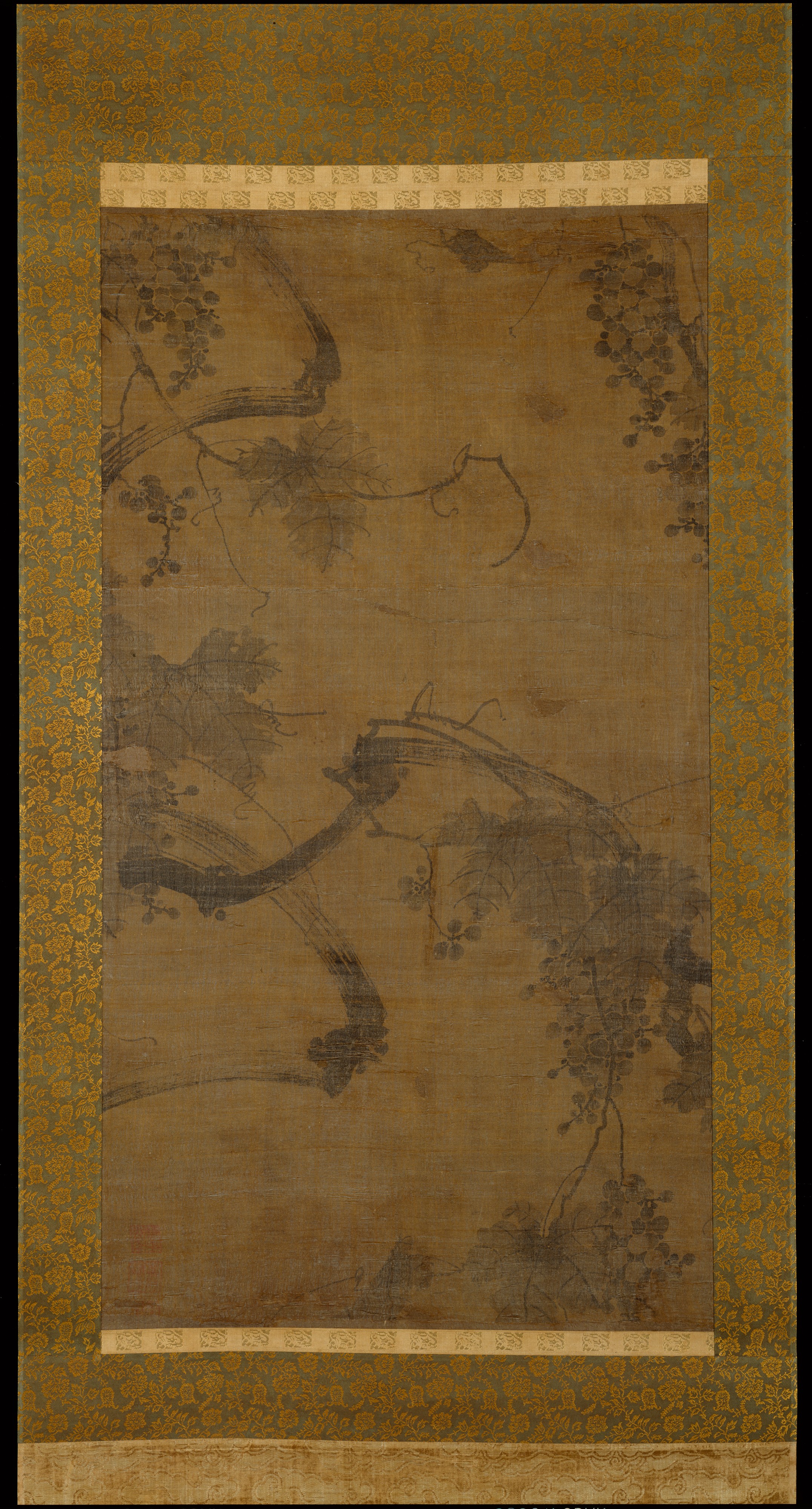 風にそよぐ葡萄のつる