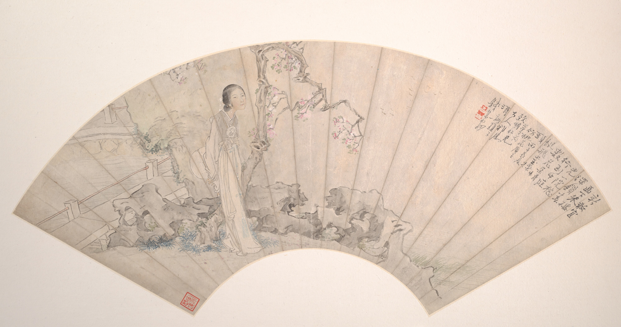 清朝銭恵安婦人肖像扇子 |庭にいる女性